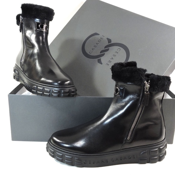 CASADEI 🇮🇹 WOMEN'S BLACK SOFT LEATHER COMFORT FASHION WINTER LAMB FUR BOOTIE - Picture 1 of 9